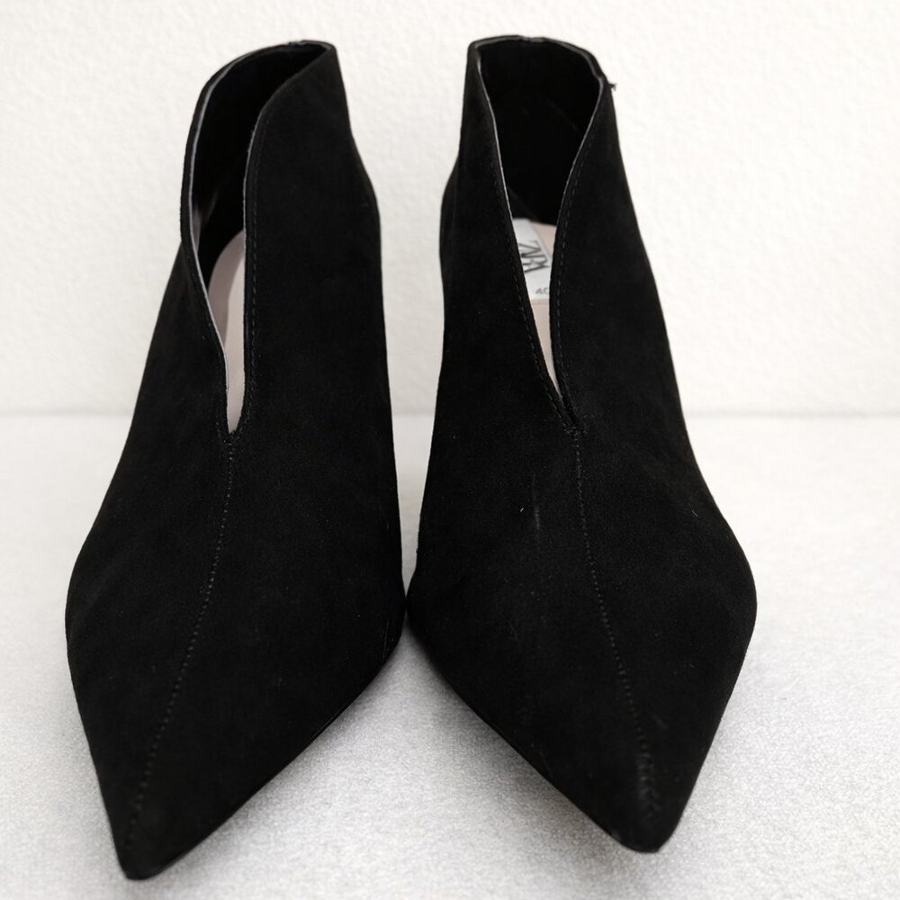 ZARA Black Pointed Toe Ankle Booties Size 40